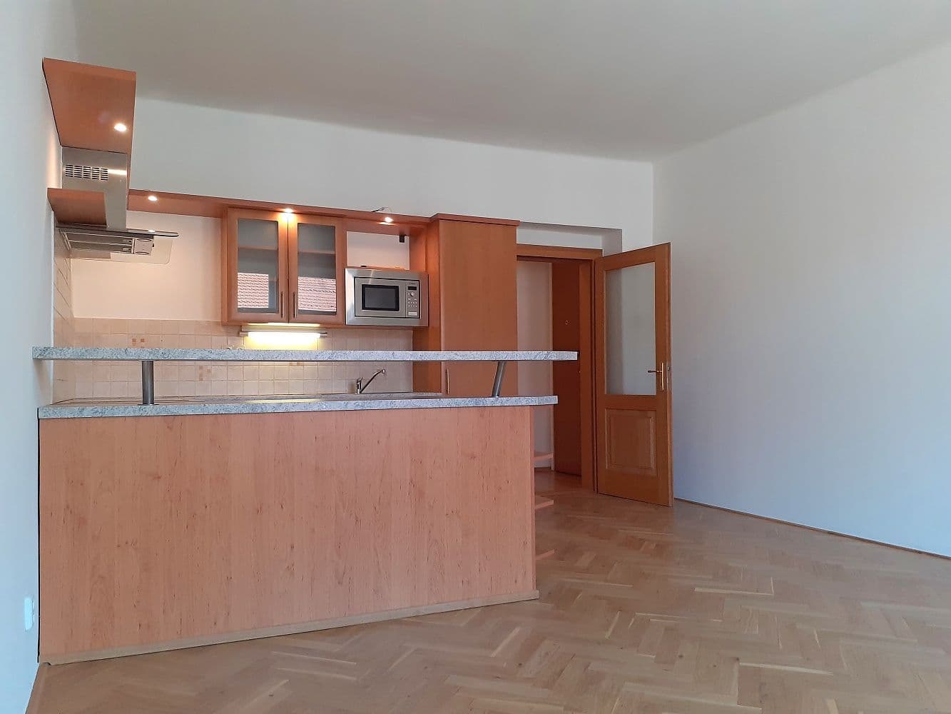 Prenájom bytu 2-izbový 52 m², Slezská, Praha, Praha Prenájom bytu 2-izbový 52 m², Slezská, Praha, Praha