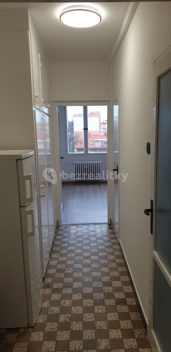 Prenájom bytu 3-izbový 73 m², Počernická, Praha, Praha Prenájom bytu 3-izbový 73 m², Počernická, Praha, Praha