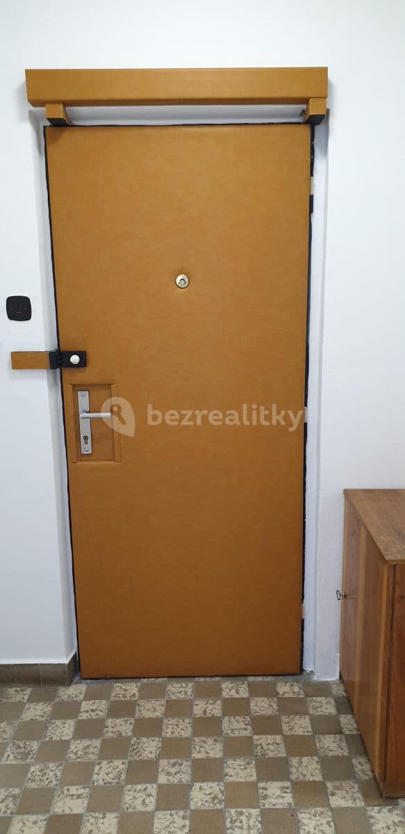 Prenájom bytu 3-izbový 73 m², Počernická, Praha, Praha Prenájom bytu 3-izbový 73 m², Počernická, Praha, Praha