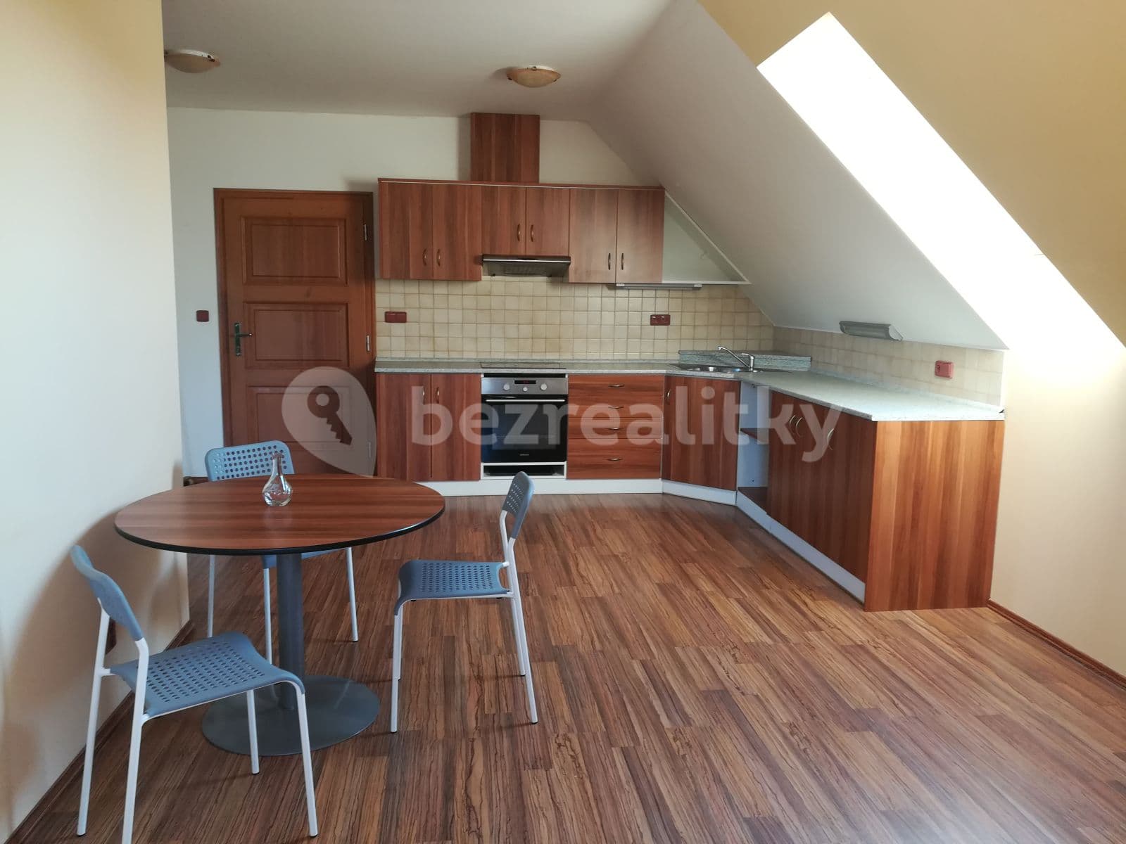 Prenájom bytu 2-izbový 52 m², Ke Kovárně, Praha, Praha Prenájom bytu 2-izbový 52 m², Ke Kovárně, Praha, Praha