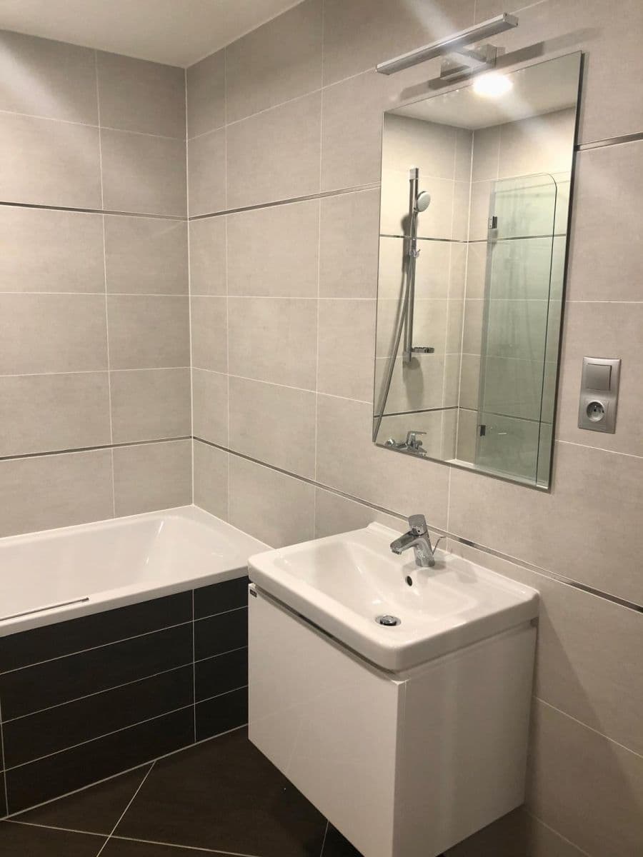 Prenájom bytu 2-izbový 51 m², Bassova, Praha, Praha Prenájom bytu 2-izbový 51 m², Bassova, Praha, Praha