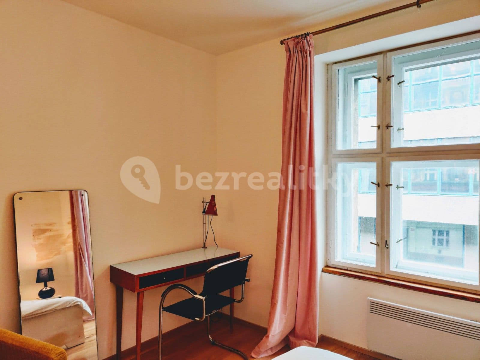 Prenájom bytu 3-izbový 66 m², Veverkova, Praha, Praha Prenájom bytu 3-izbový 66 m², Veverkova, Praha, Praha