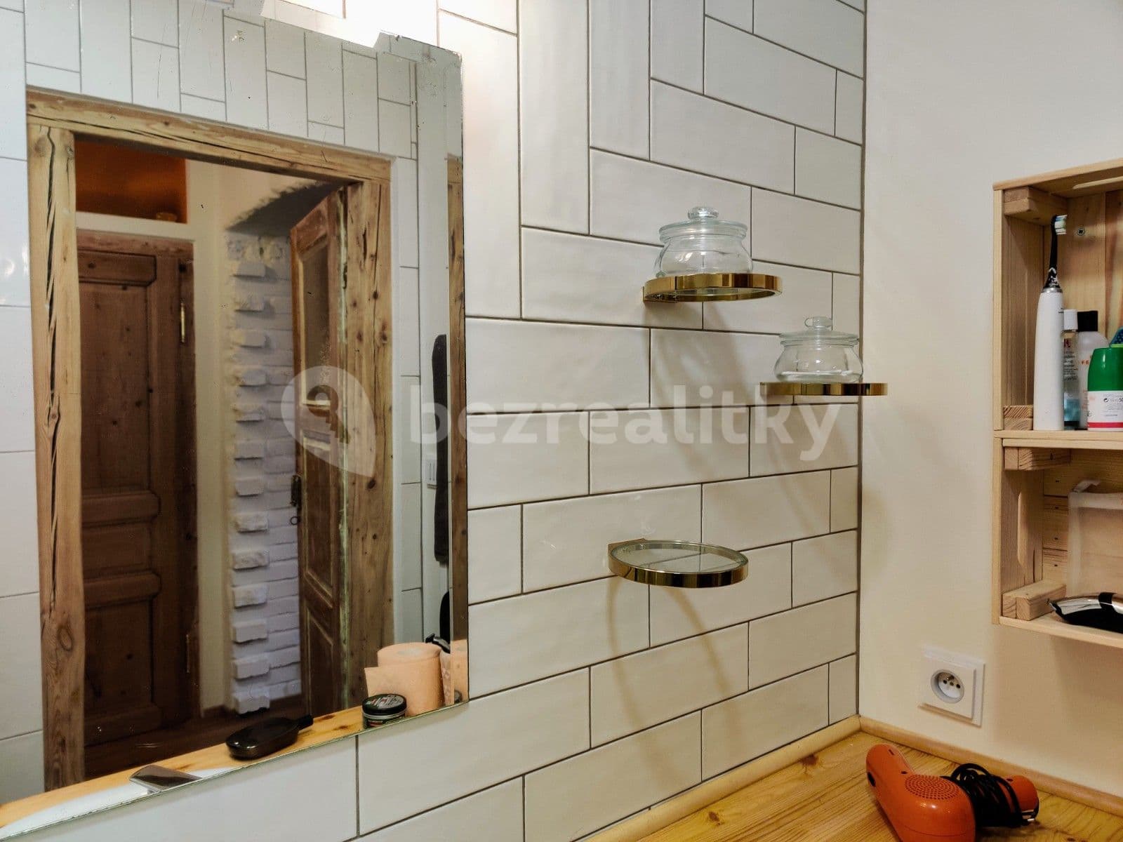 Prenájom bytu 3-izbový 66 m², Veverkova, Praha, Praha Prenájom bytu 3-izbový 66 m², Veverkova, Praha, Praha