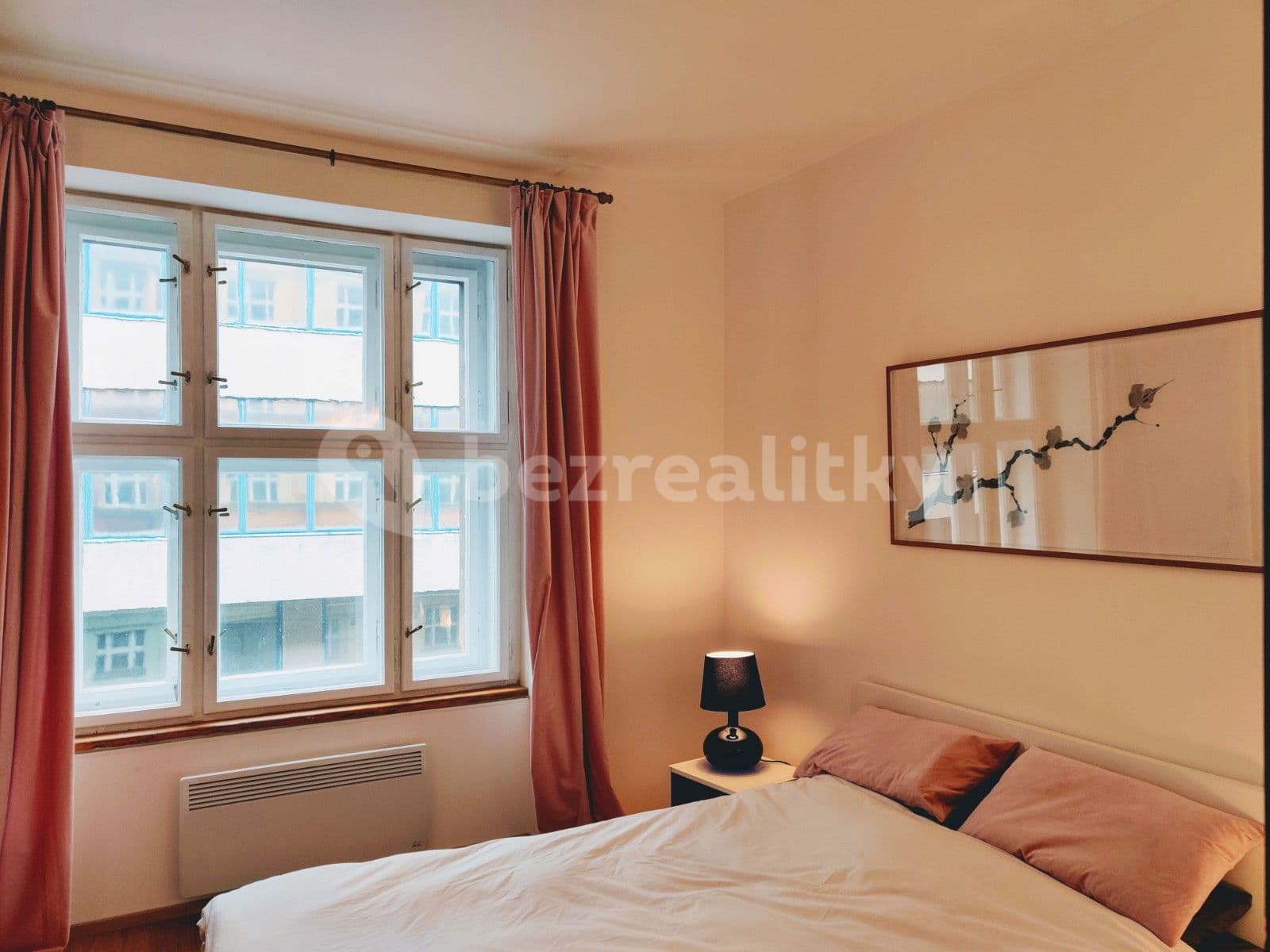 Prenájom bytu 3-izbový 66 m², Veverkova, Praha, Praha Prenájom bytu 3-izbový 66 m², Veverkova, Praha, Praha