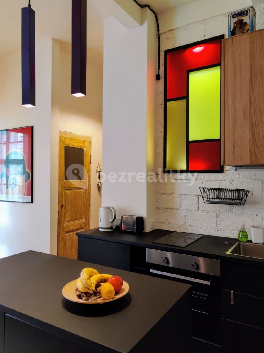 Prenájom bytu 3-izbový 66 m², Veverkova, Praha, Praha Prenájom bytu 3-izbový 66 m², Veverkova, Praha, Praha