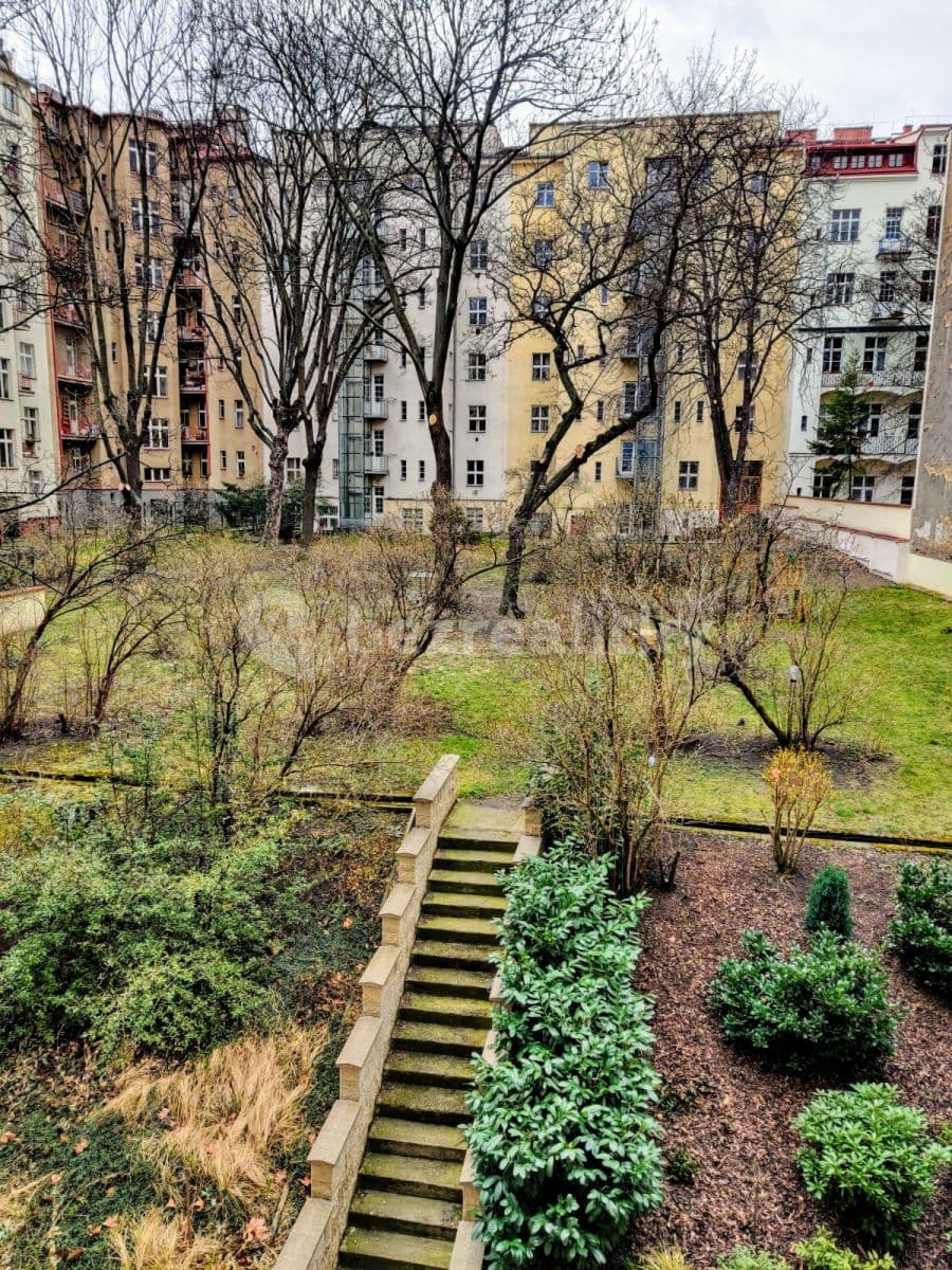 Prenájom bytu 3-izbový 66 m², Veverkova, Praha, Praha Prenájom bytu 3-izbový 66 m², Veverkova, Praha, Praha