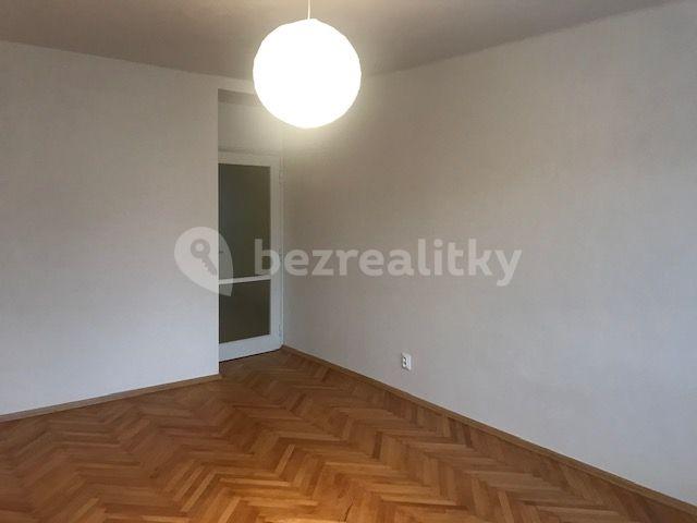 Prenájom bytu 3-izbový 70 m², Sámova, Praha, Praha