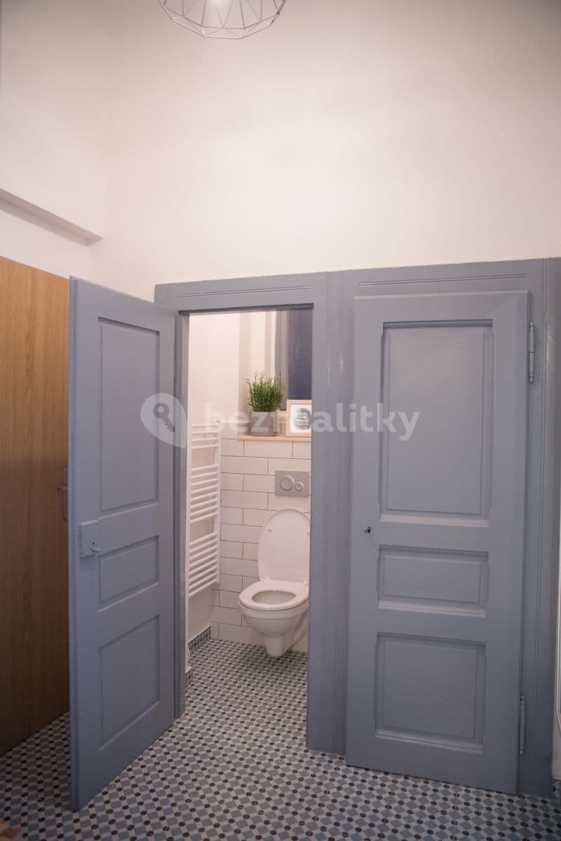 Prenájom bytu 2-izbový 55 m², Schnirchova, Praha, Praha Prenájom bytu 2-izbový 55 m², Schnirchova, Praha, Praha