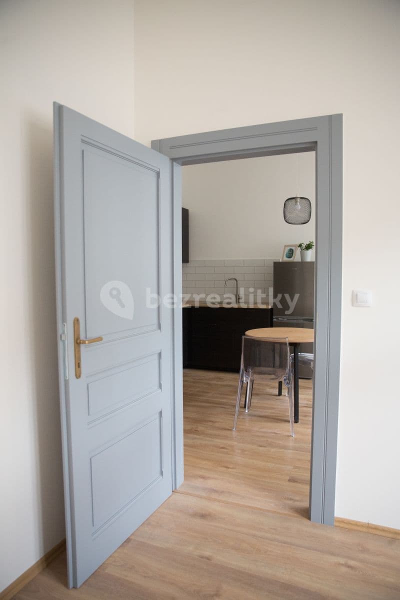 Prenájom bytu 2-izbový 55 m², Schnirchova, Praha, Praha Prenájom bytu 2-izbový 55 m², Schnirchova, Praha, Praha