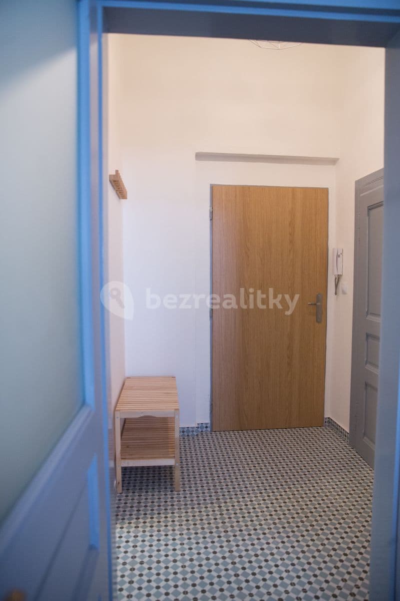 Prenájom bytu 2-izbový 55 m², Schnirchova, Praha, Praha Prenájom bytu 2-izbový 55 m², Schnirchova, Praha, Praha