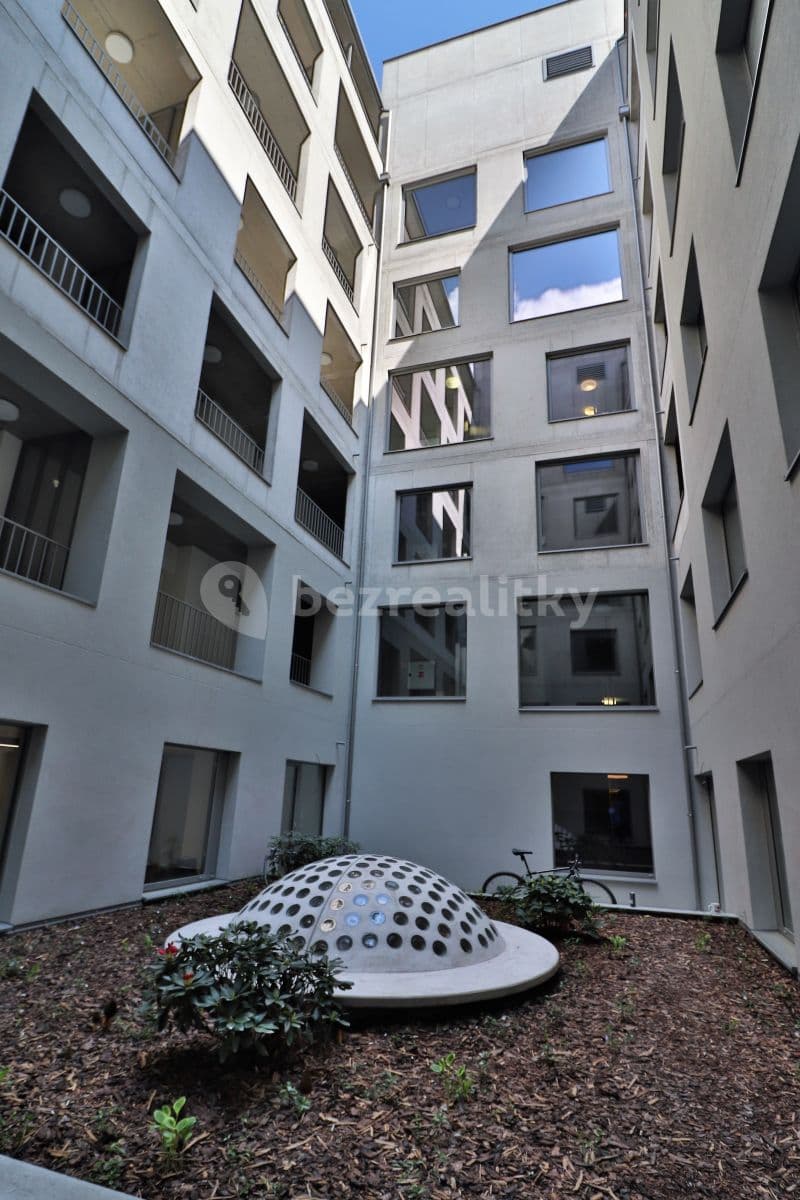 Prenájom kancelárie 77 m², Hlaváčkova, Praha, Praha Prenájom kancelárie 77 m², Hlaváčkova, Praha, Praha