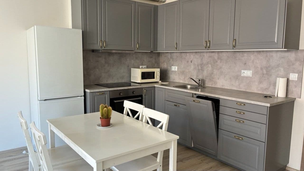 Prenájom bytu 2-izbový 57 m², Tupolevova, Praha, Praha Prenájom bytu 2-izbový 57 m², Tupolevova, Praha, Praha