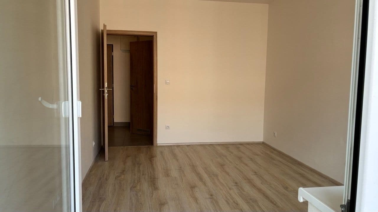 Prenájom bytu 2-izbový 57 m², Tupolevova, Praha, Praha Prenájom bytu 2-izbový 57 m², Tupolevova, Praha, Praha