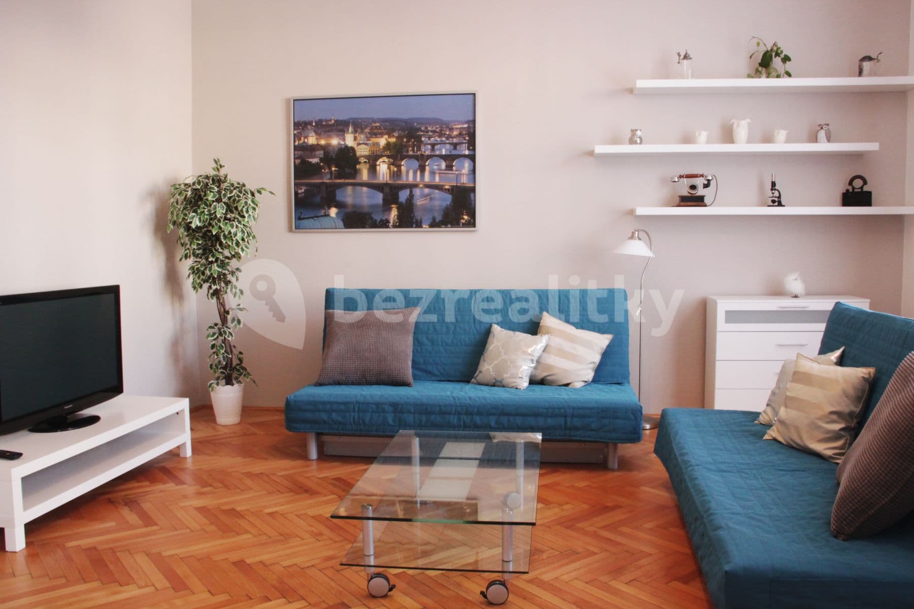 Prenájom bytu 2-izbový 70 m², Korunovační, Praha, Praha Prenájom bytu 2-izbový 70 m², Korunovační, Praha, Praha