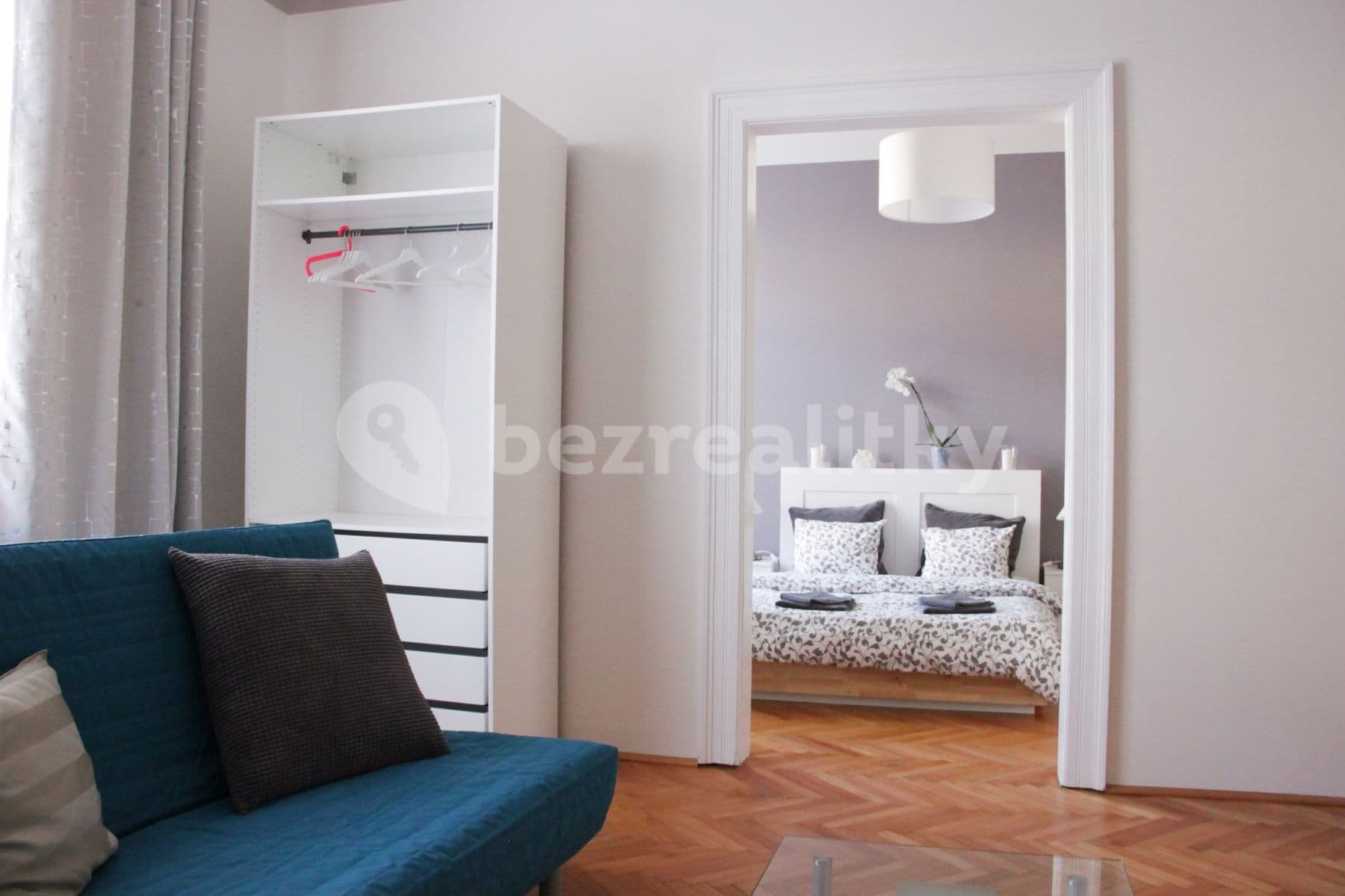 Prenájom bytu 2-izbový 70 m², Korunovační, Praha, Praha Prenájom bytu 2-izbový 70 m², Korunovační, Praha, Praha