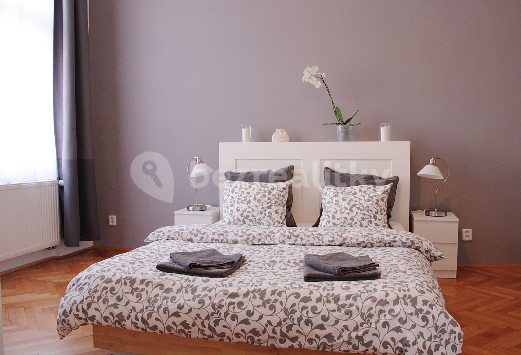 Prenájom bytu 2-izbový 70 m², Korunovační, Praha, Praha Prenájom bytu 2-izbový 70 m², Korunovační, Praha, Praha