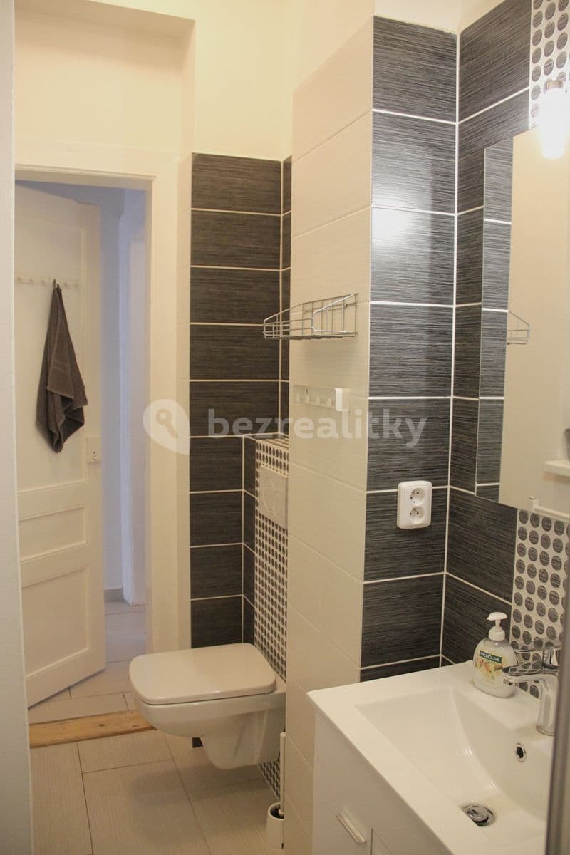 Prenájom bytu 2-izbový 70 m², Korunovační, Praha, Praha Prenájom bytu 2-izbový 70 m², Korunovační, Praha, Praha