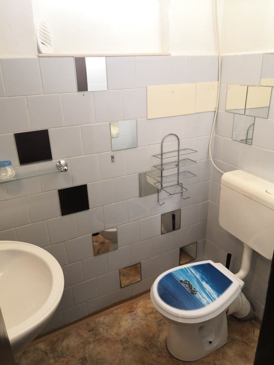 Prenájom bytu 2-izbový 50 m², Spálená, Praha, Praha Prenájom bytu 2-izbový 50 m², Spálená, Praha, Praha