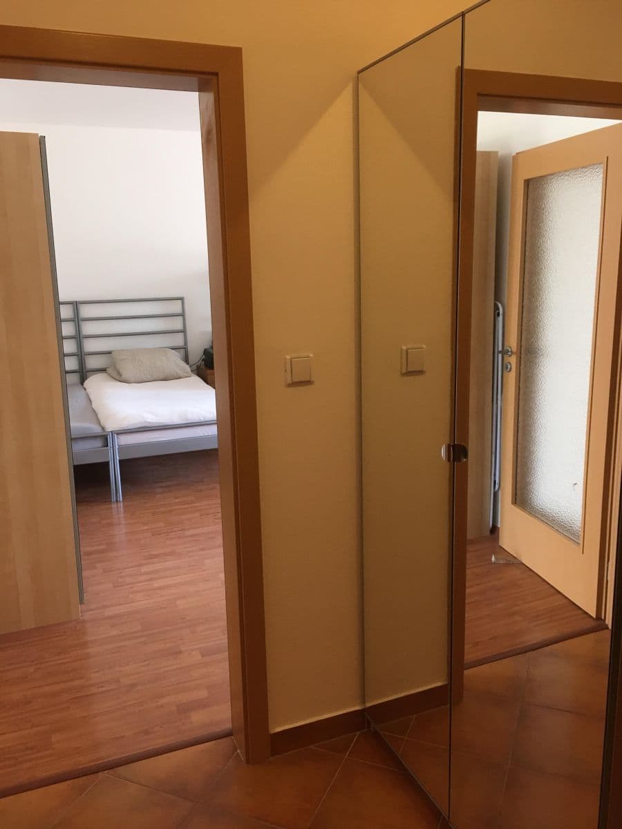 Prenájom bytu 1-izbový 42 m², Gutova, Praha, Praha Prenájom bytu 1-izbový 42 m², Gutova, Praha, Praha