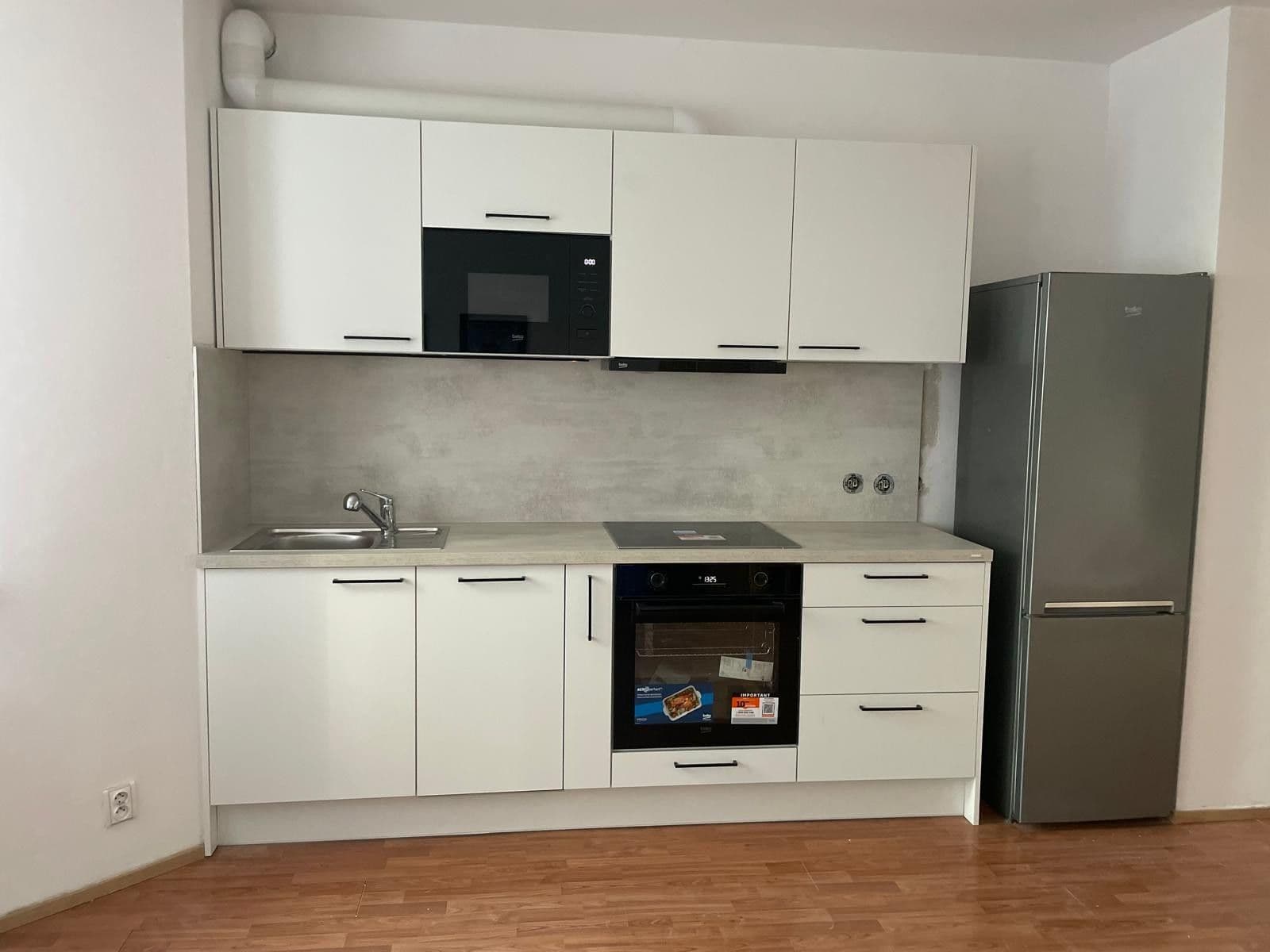 Prenájom bytu 1-izbový 42 m², Gutova, Praha, Praha Prenájom bytu 1-izbový 42 m², Gutova, Praha, Praha