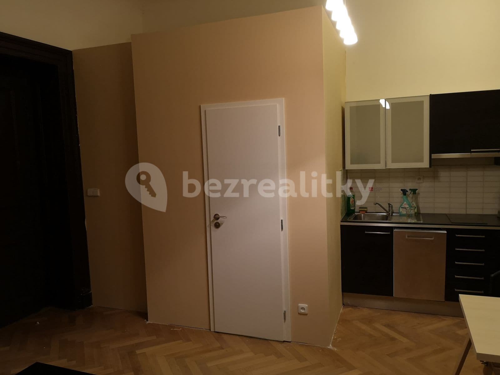 Prenájom bytu 2-izbový 67 m², Zborovská, Praha, Praha Prenájom bytu 2-izbový 67 m², Zborovská, Praha, Praha