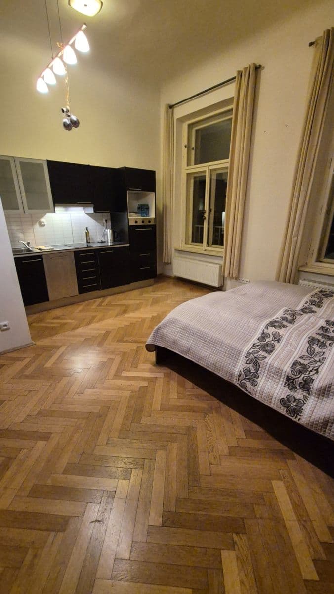 Prenájom bytu 2-izbový 67 m², Zborovská, Praha, Praha Prenájom bytu 2-izbový 67 m², Zborovská, Praha, Praha
