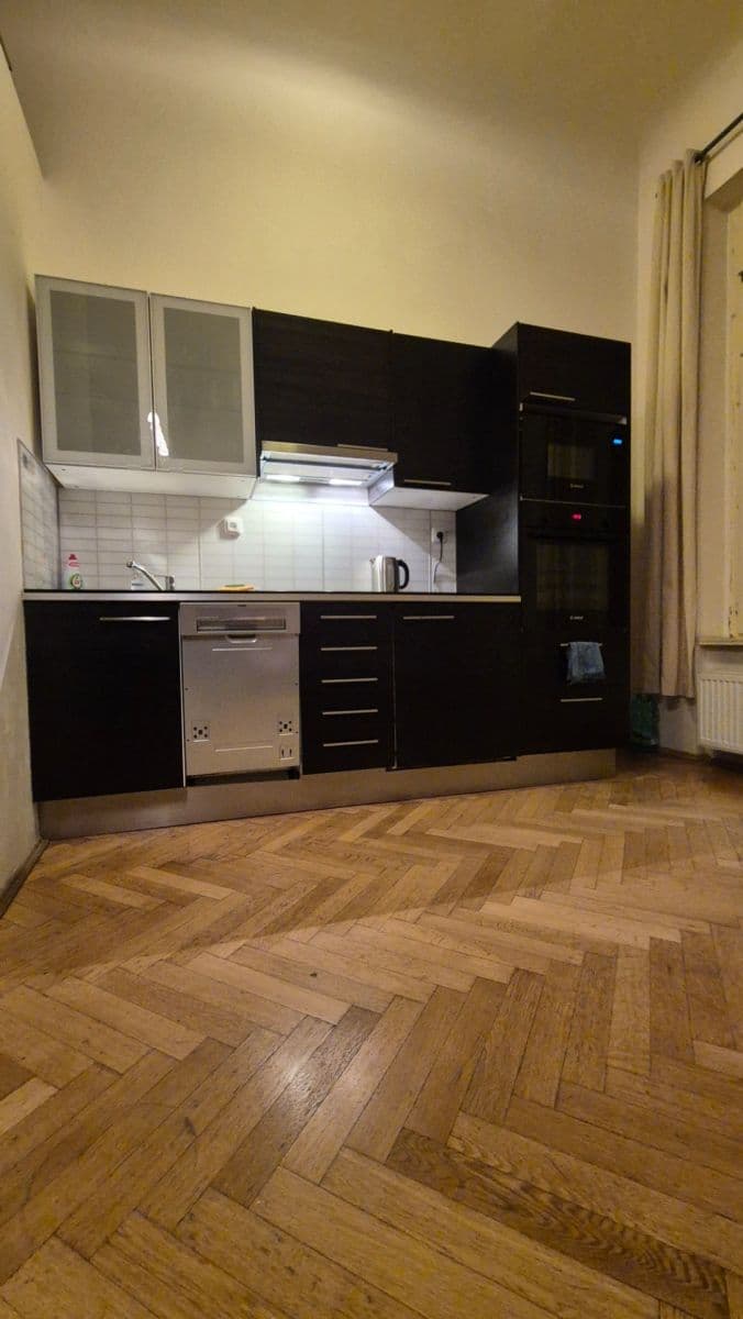 Prenájom bytu 2-izbový 67 m², Zborovská, Praha, Praha Prenájom bytu 2-izbový 67 m², Zborovská, Praha, Praha