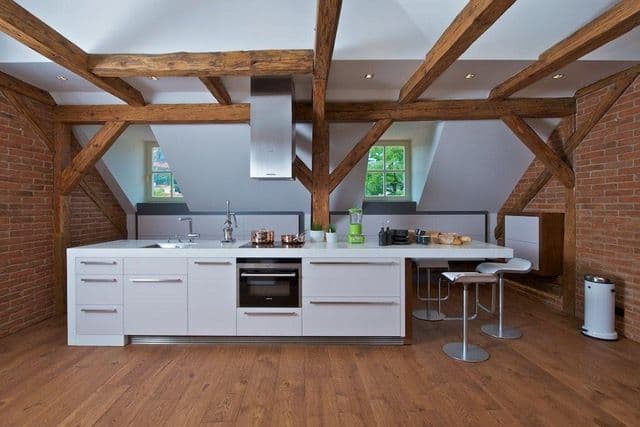 Prenájom bytu 2-izbový 95 m², U Lužického Semináře, Praha, Praha Prenájom bytu 2-izbový 95 m², U Lužického Semináře, Praha, Praha