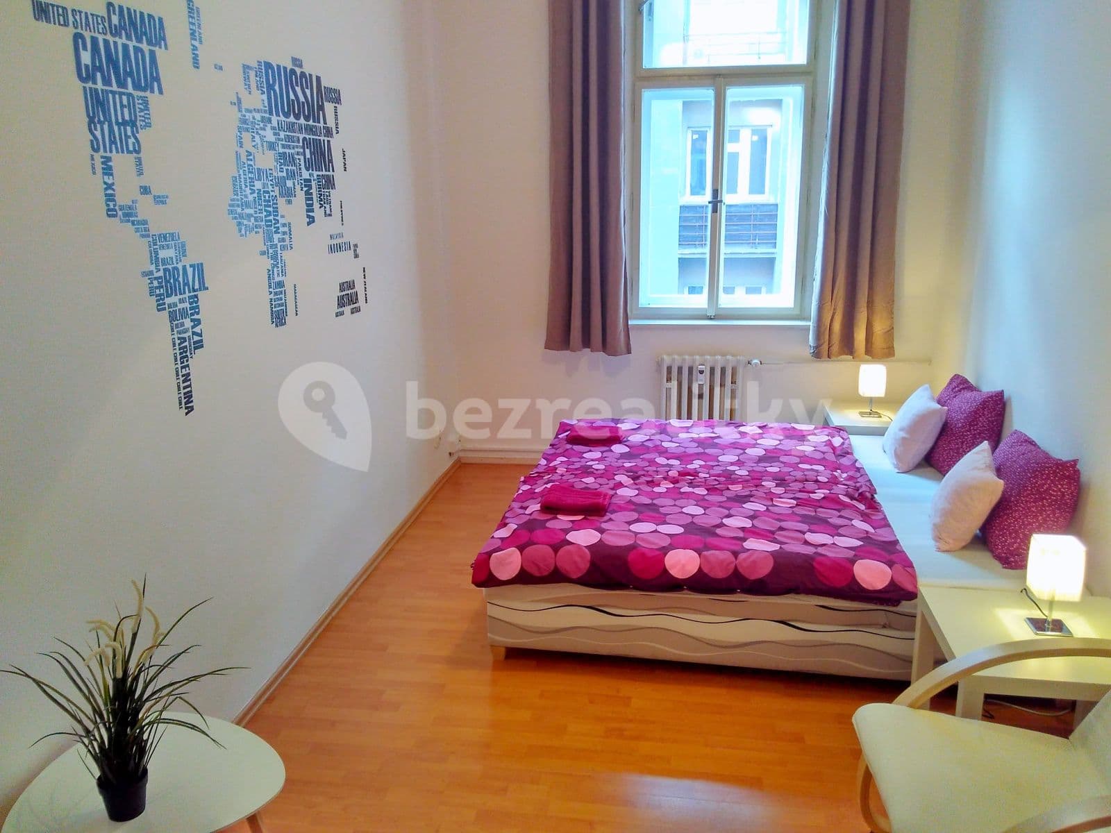 Prenájom bytu 1-izbový 30 m², Turnovská, Praha, Praha Prenájom bytu 1-izbový 30 m², Turnovská, Praha, Praha