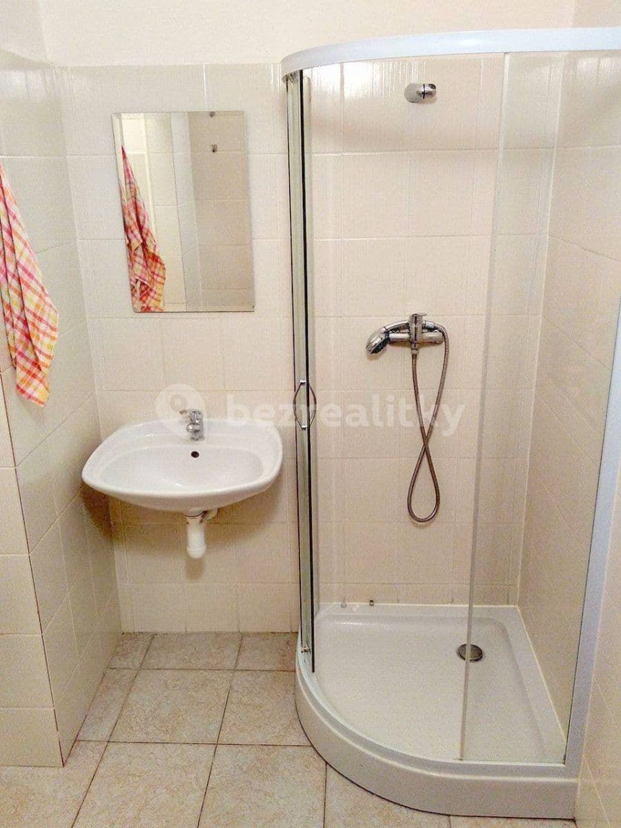 Prenájom bytu 1-izbový 30 m², Turnovská, Praha, Praha Prenájom bytu 1-izbový 30 m², Turnovská, Praha, Praha