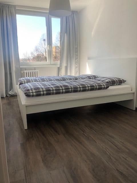 Prenájom bytu 2-izbový 43 m², Boháčova, Praha, Praha Prenájom bytu 2-izbový 43 m², Boháčova, Praha, Praha