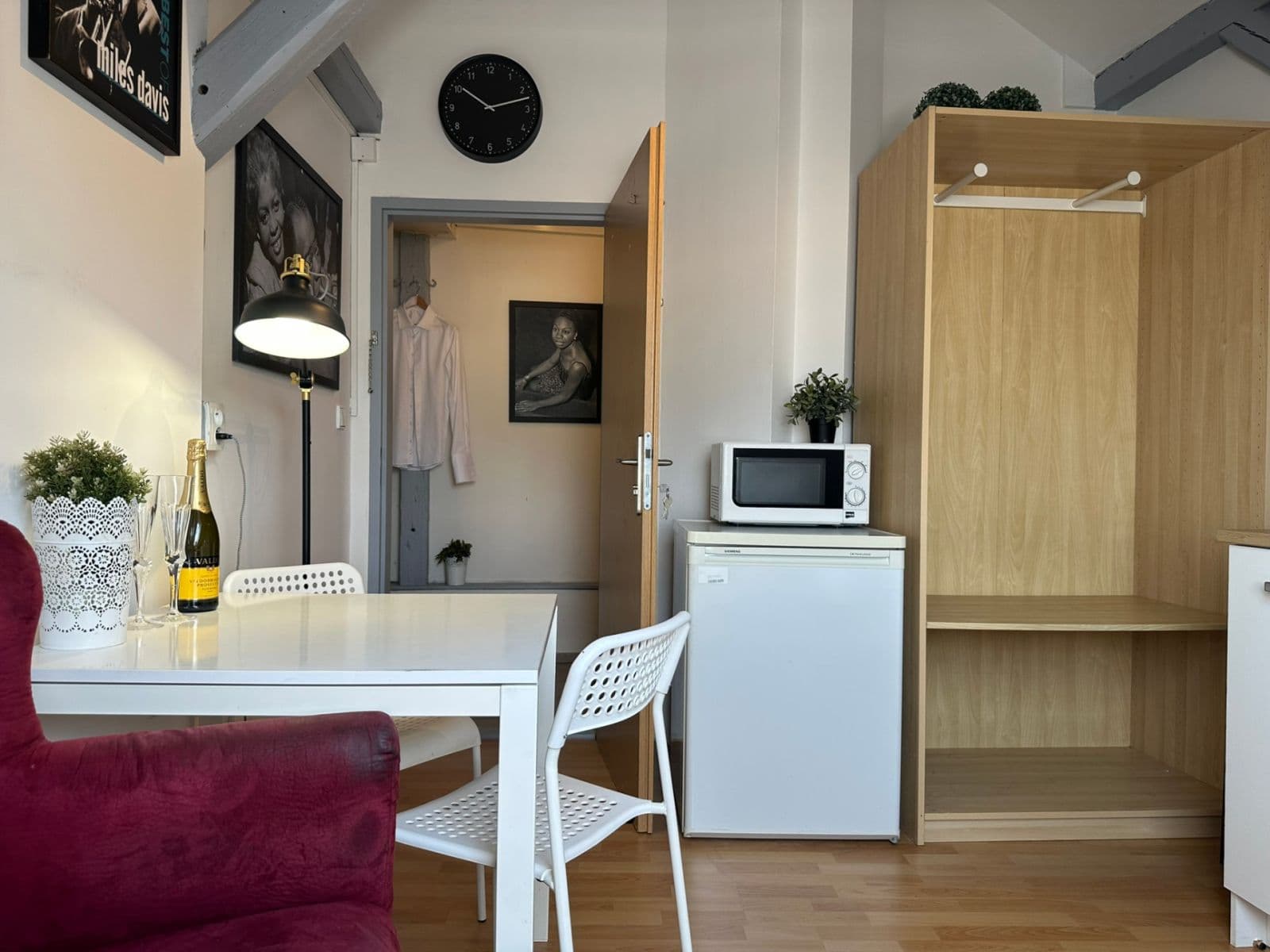 Prenájom bytu 2-izbový 18 m², Kováků, Praha, Praha Prenájom bytu 2-izbový 18 m², Kováků, Praha, Praha