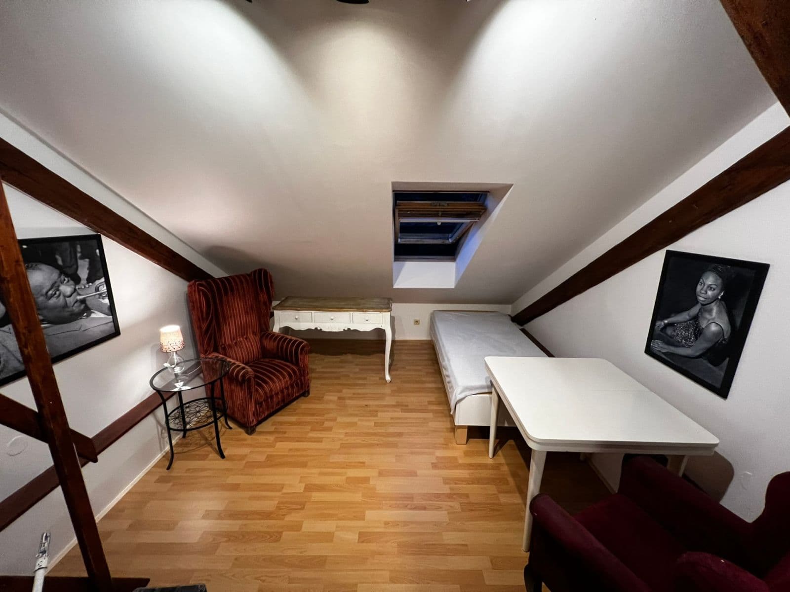 Prenájom bytu Garsoniéra 25 m², Kováků, Praha, Praha Prenájom bytu Garsoniéra 25 m², Kováků, Praha, Praha