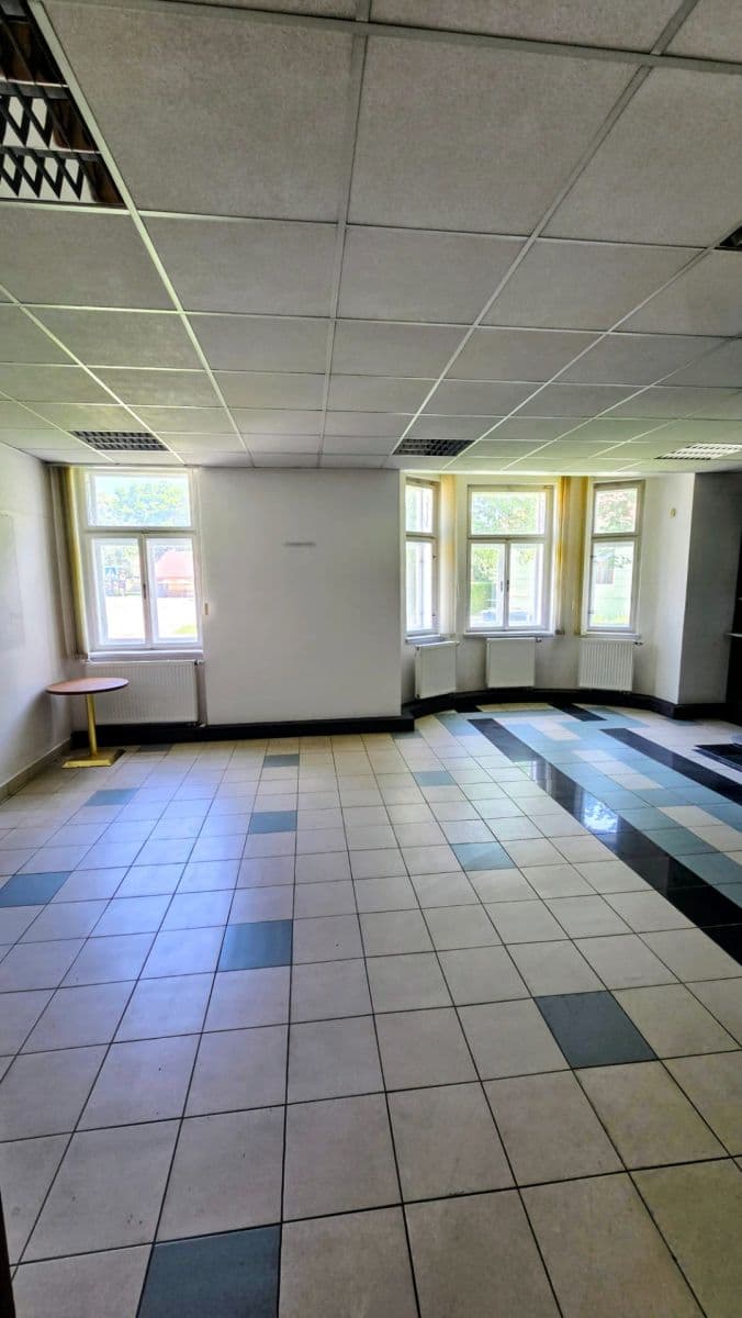 Prenájom kancelárie 130 m², Nádražní ulice, Nová Včelnice, Jihočeský kraj Prenájom kancelárie 130 m², Nádražní ulice, Nová Včelnice, Jihočeský kraj