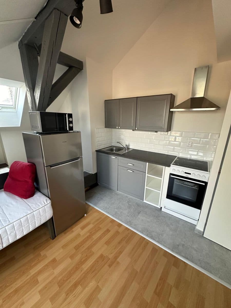 Prenájom bytu Garsoniéra 38 m², Kováků, Praha, Praha Prenájom bytu Garsoniéra 38 m², Kováků, Praha, Praha