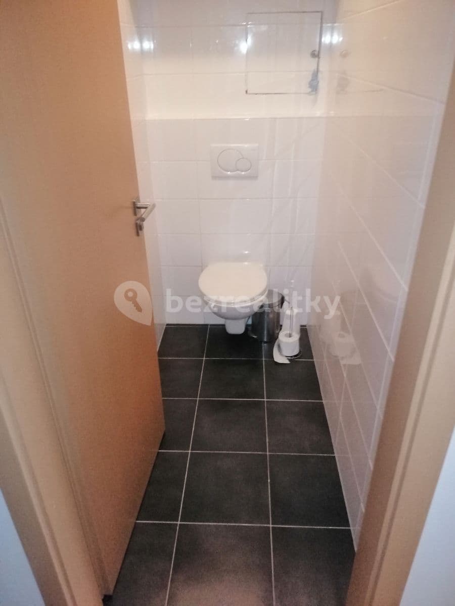 Prenájom bytu 3-izbový 63 m², Komenského, Horoměřice, Středočeský kraj Prenájom bytu 3-izbový 63 m², Komenského, Horoměřice, Středočeský kraj