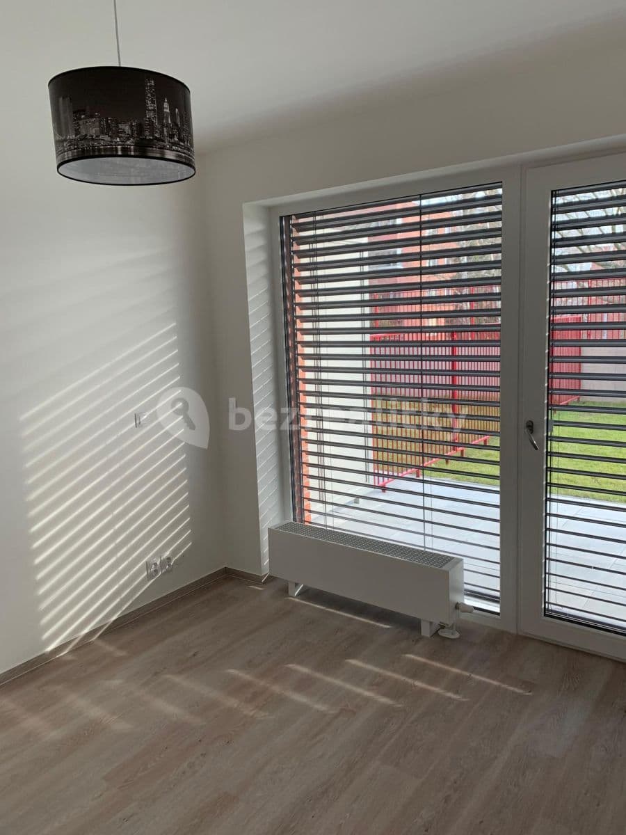 Prenájom bytu 2-izbový 46 m², 42, Brno, Jihomoravský kraj Prenájom bytu 2-izbový 46 m², 42, Brno, Jihomoravský kraj