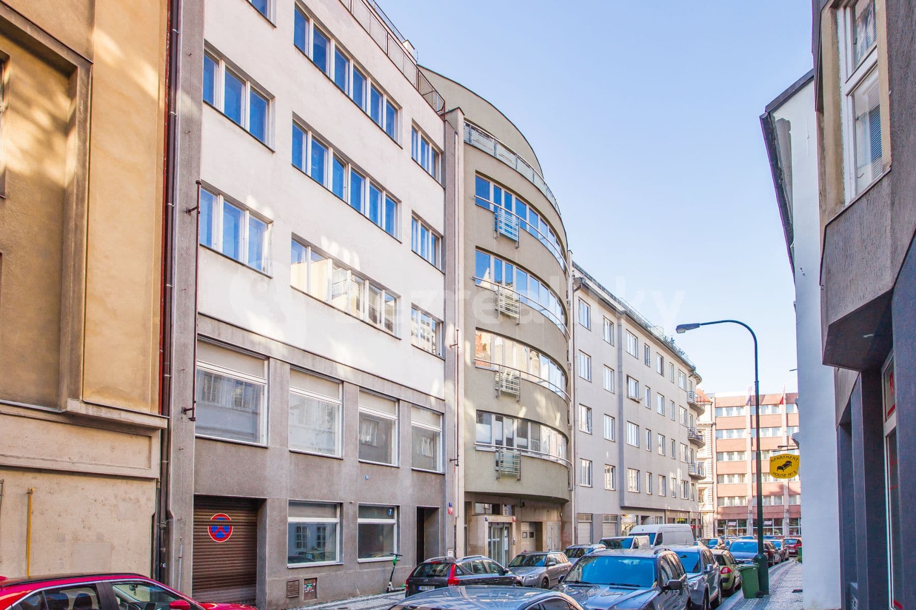 Prenájom bytu 3-izbový 102 m², Biskupský Dvůr, Praha, Praha Prenájom bytu 3-izbový 102 m², Biskupský Dvůr, Praha, Praha