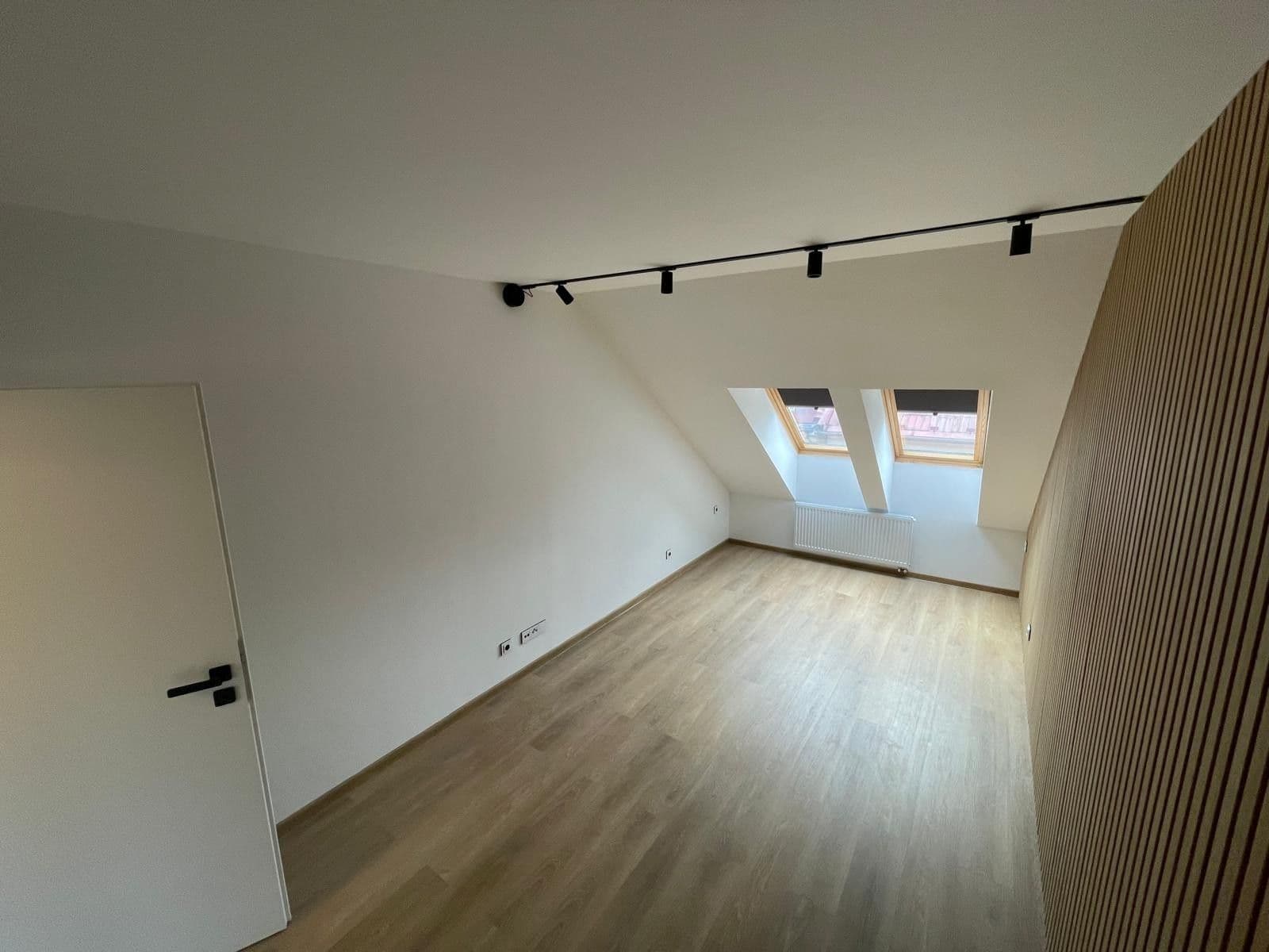 Prenájom bytu 4-izbový 120 m², Balcarova, Ostrava, Moravskoslezský kraj Prenájom bytu 4-izbový 120 m², Balcarova, Ostrava, Moravskoslezský kraj