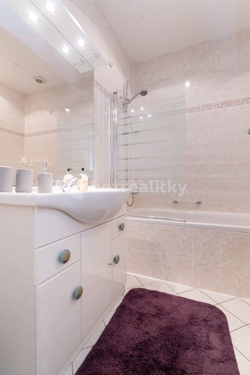 Prenájom bytu 2-izbový 68 m², Jana Masaryka, Praha, Praha Prenájom bytu 2-izbový 68 m², Jana Masaryka, Praha, Praha