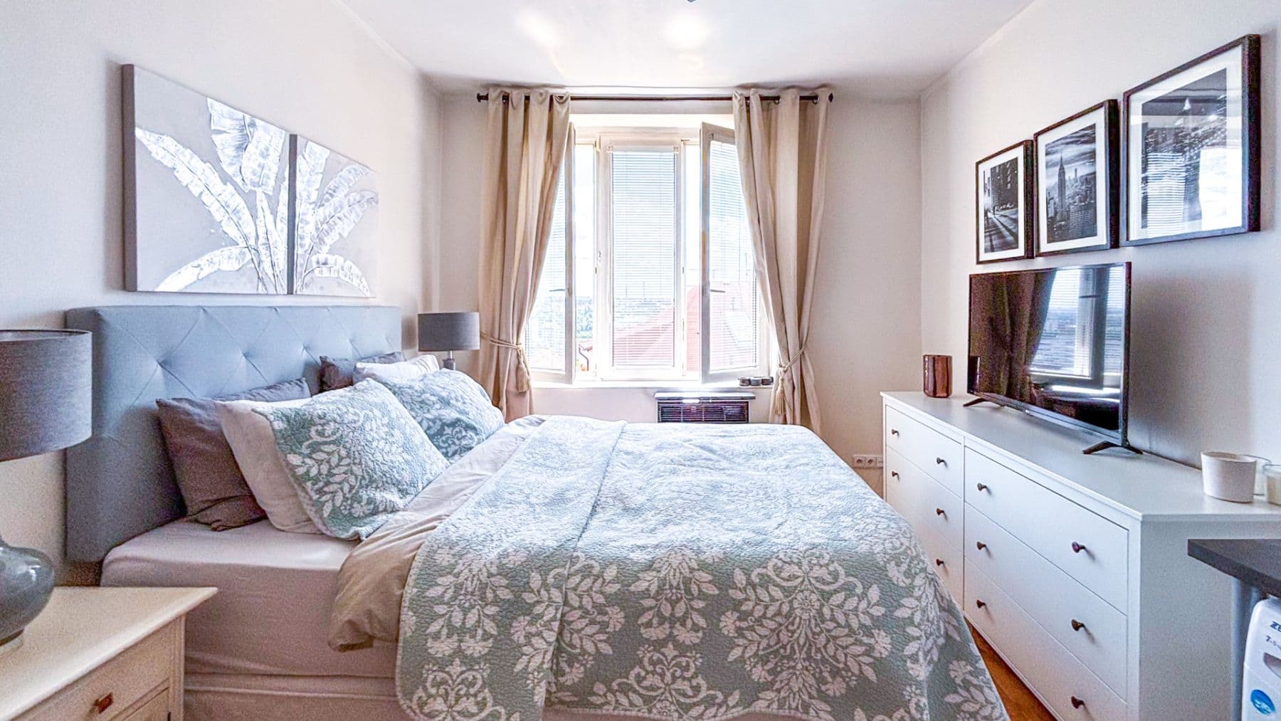 Prenájom bytu 1-izbový 28 m², Ruská, Praha, Praha Prenájom bytu 1-izbový 28 m², Ruská, Praha, Praha