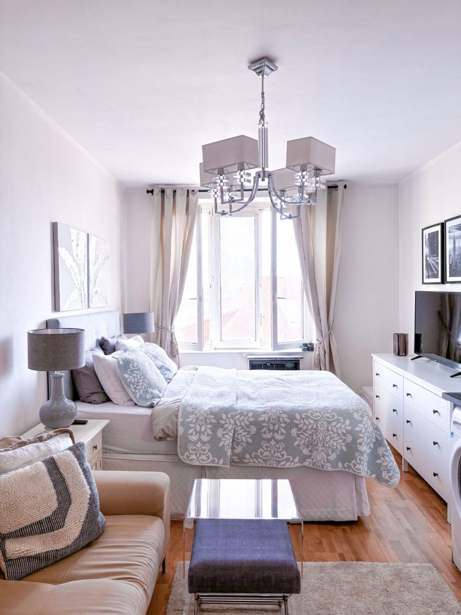 Prenájom bytu 1-izbový 28 m², Ruská, Praha, Praha Prenájom bytu 1-izbový 28 m², Ruská, Praha, Praha