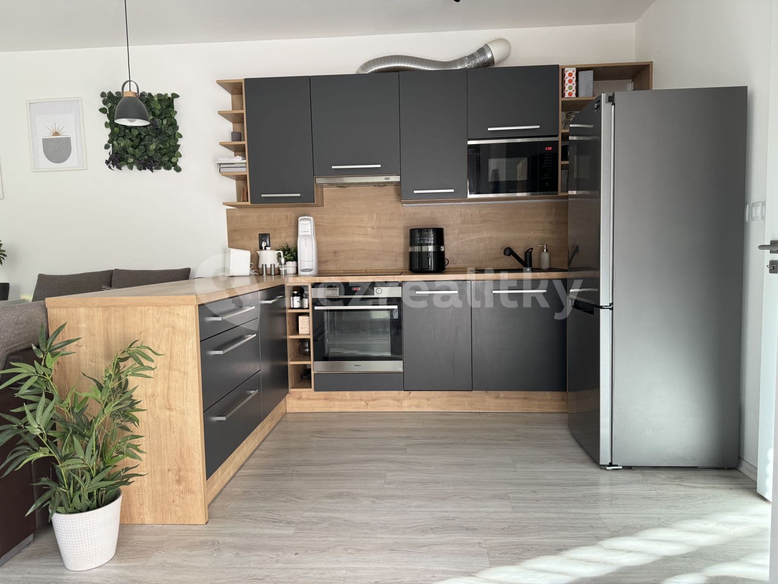 Prenájom bytu 2-izbový 51 m², Podbělohorská, Praha, Praha Prenájom bytu 2-izbový 51 m², Podbělohorská, Praha, Praha