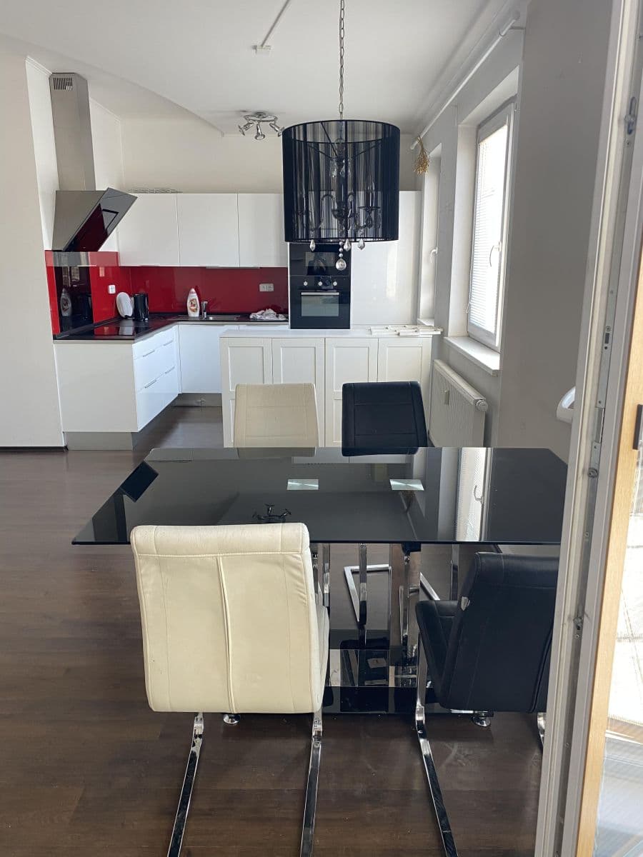 Prenájom bytu 2-izbový 70 m², Vorařská, Praha, Praha Prenájom bytu 2-izbový 70 m², Vorařská, Praha, Praha