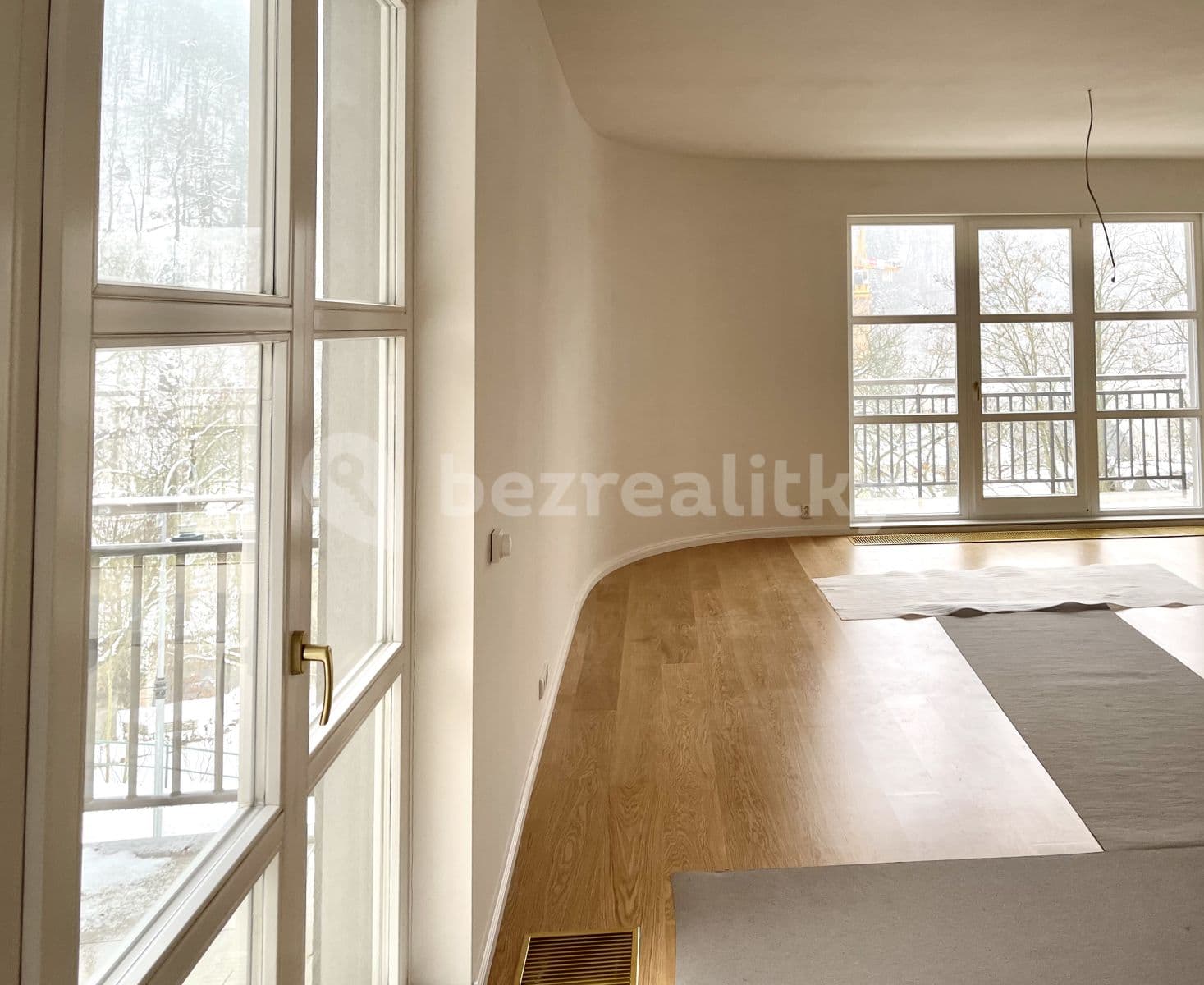 Predaj bytu 3-izbový 130 m², Škroupova, Karlovy Vary, Karlovarský kraj Predaj bytu 3-izbový 130 m², Škroupova, Karlovy Vary, Karlovarský kraj