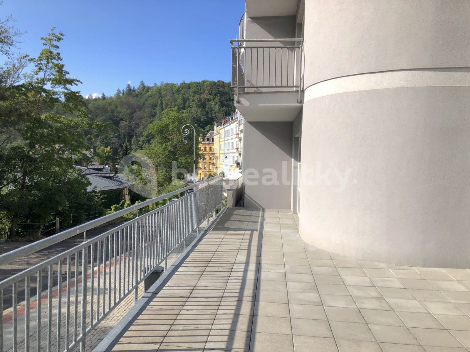 Predaj bytu 3-izbový 130 m², Škroupova, Karlovy Vary, Karlovarský kraj Predaj bytu 3-izbový 130 m², Škroupova, Karlovy Vary, Karlovarský kraj