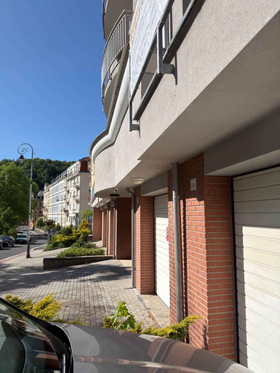 Predaj bytu 3-izbový 130 m², Škroupova, Karlovy Vary, Karlovarský kraj Predaj bytu 3-izbový 130 m², Škroupova, Karlovy Vary, Karlovarský kraj