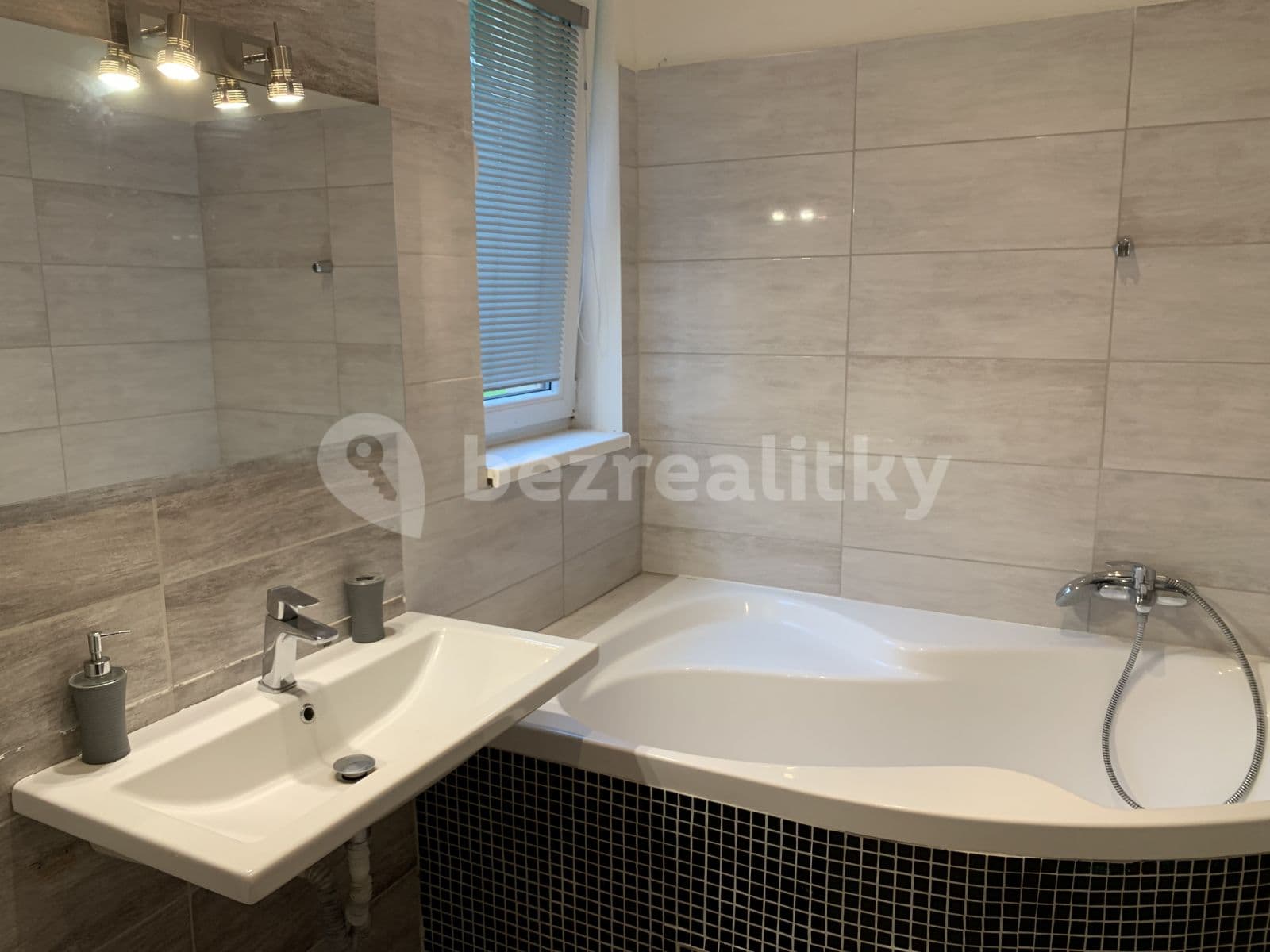 Prenájom domu 90 m², pozemek 990 m², Albrechtice, Velké Albrechtice, Moravskoslezský kraj Prenájom domu 90 m², pozemek 990 m², Albrechtice, Velké Albrechtice, Moravskoslezský kraj
