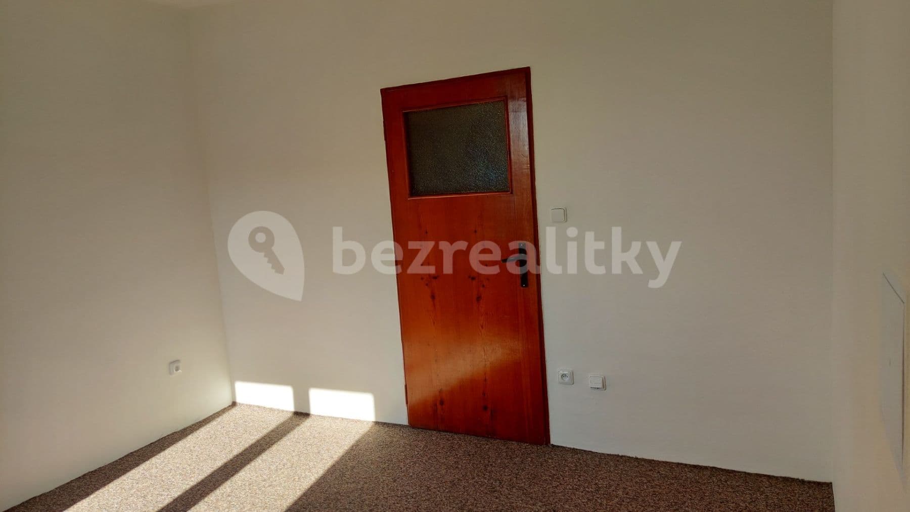 Prenájom bytu 3-izbový 62 m², Tyršovo náměstí, Chrudim, Pardubický kraj Prenájom bytu 3-izbový 62 m², Tyršovo náměstí, Chrudim, Pardubický kraj