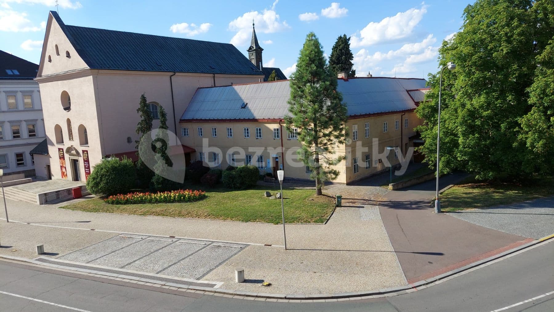 Prenájom bytu 3-izbový 62 m², Tyršovo náměstí, Chrudim, Pardubický kraj Prenájom bytu 3-izbový 62 m², Tyršovo náměstí, Chrudim, Pardubický kraj